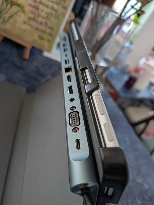 Microsoft Surface 9 Pro 12th Gen i5 1235U 2.5GHz/8GB/1TB SSD