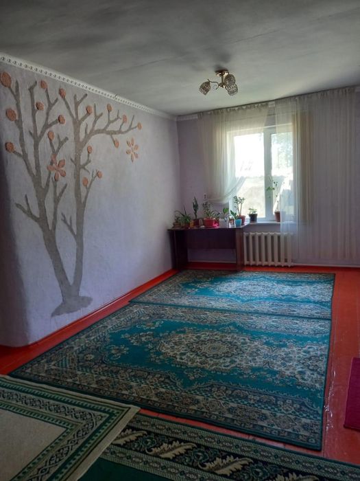 Үй сатылады. Дом продаются