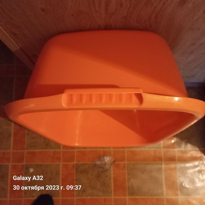 Продам пластмассовые ванночки