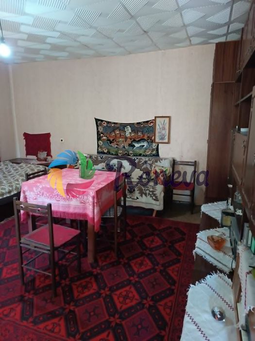 Къща в Варна, област-с.Житница с двор  2226 м2 цена 41990 евро