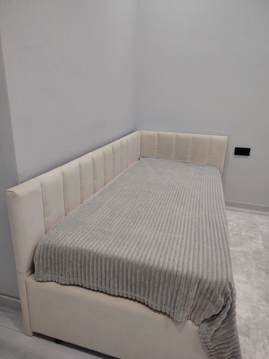 Продам кровать 90×200
