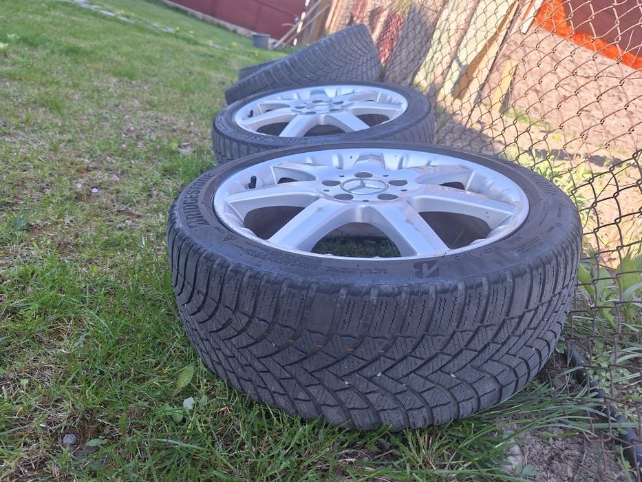 Vand roti aliaj mercedes 215/45/17