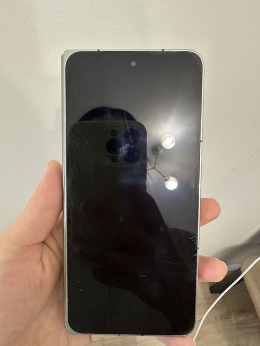 Телефон One Plus Open