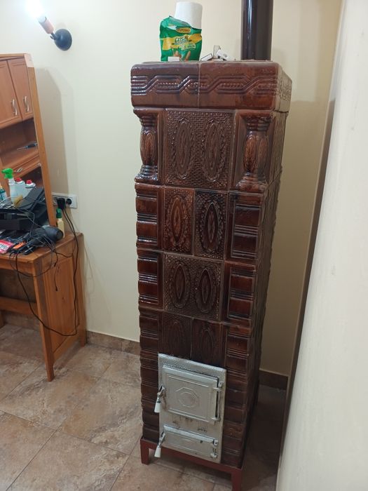 Vând teracota / soba pe lemne premontata ,6 rânduri și bordura superioară