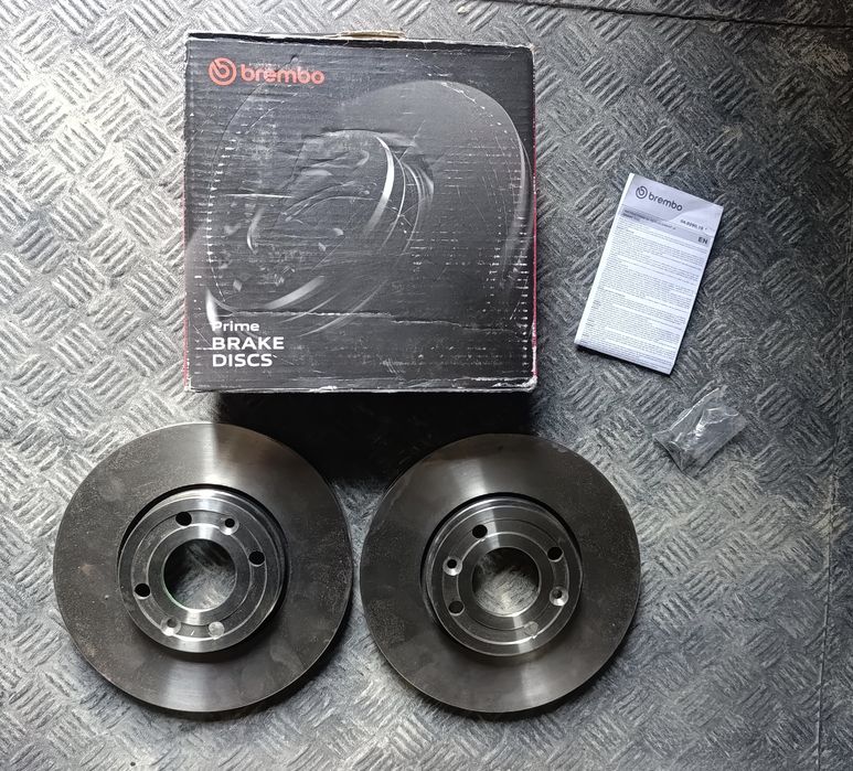 Чисто нови предни дискове Brembo