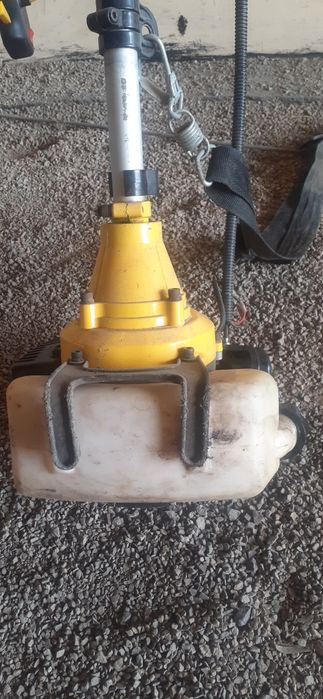 триммер доя газона