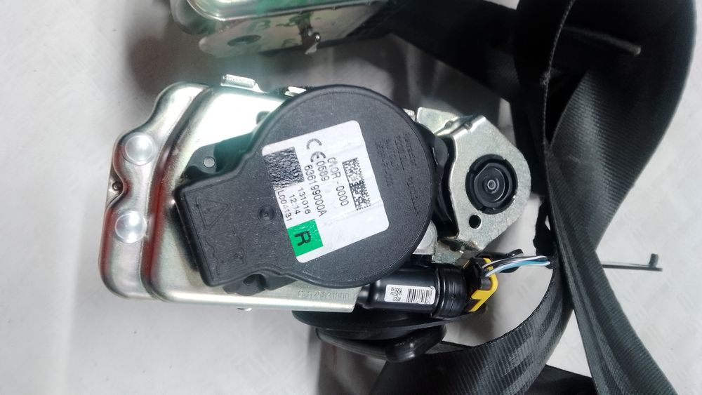 set centuri fata cu capsa  volkswagen passat b7 break 2.0 motorina 201