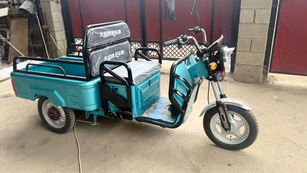 Трицикл прогулочный , грузовой на