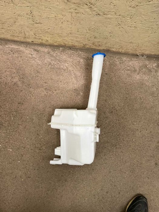 Бачок омывателя на Хендай Хюндай Соната 2014- / Hyundai Sonata 2018