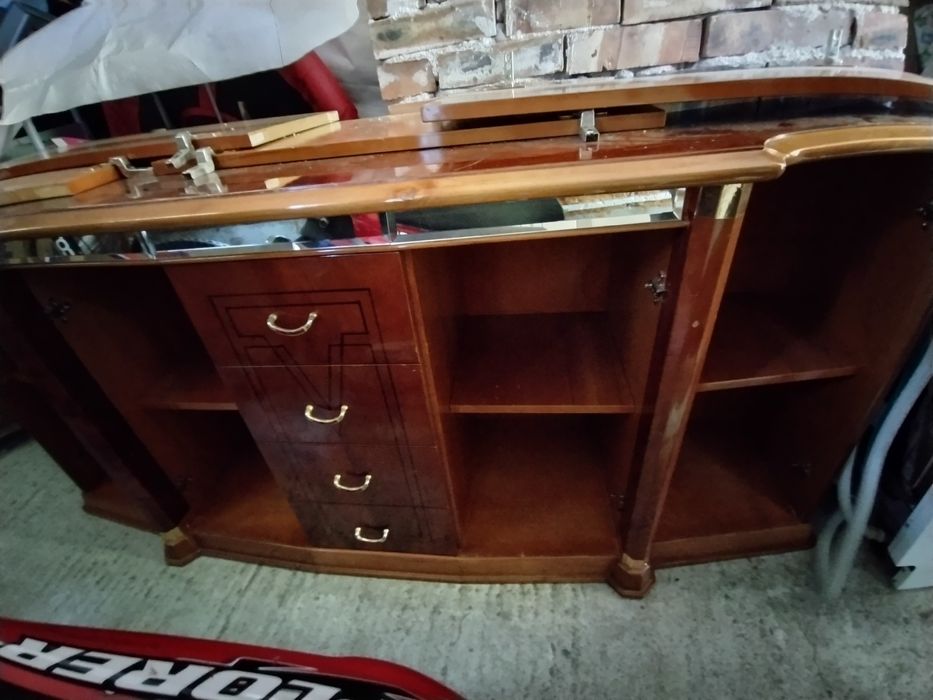 Шкаф , скрин, шкаф.