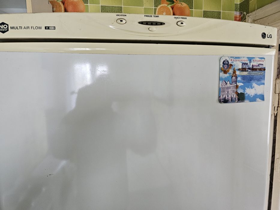 Продам холодильник LG