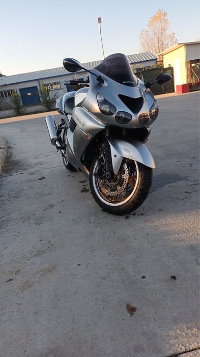 De vanzare Kawasaki ZZR absolut impecabil