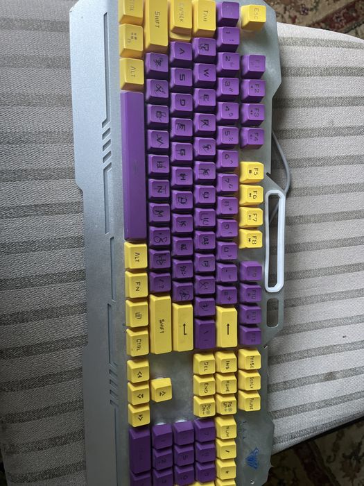 клавиатура игровая aula