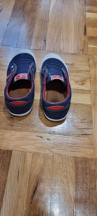 Geox детски обувки.