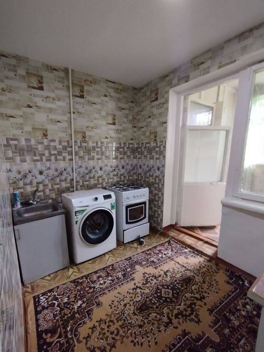 Сдается 2х комнатная квартира 
С обстановкой
В горде Алмалыке