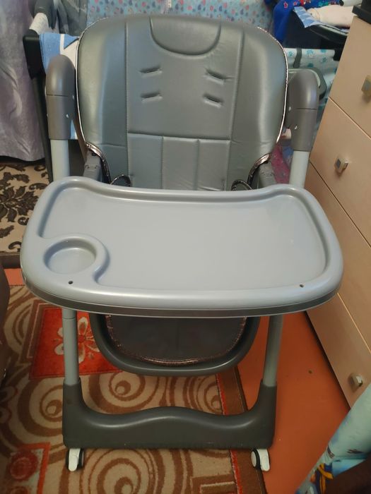 Детское кресло для кормления