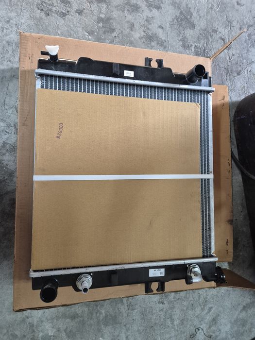 Radiator apă pentru stivuitor Yale motor Yanmar