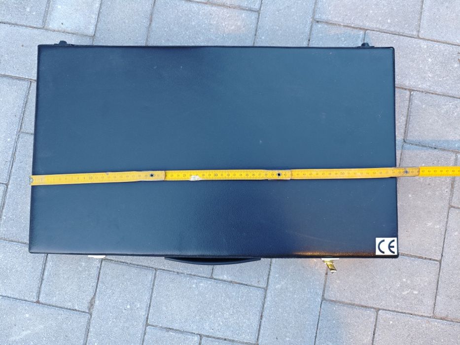 Продавам дипломатически куфар 60/30см