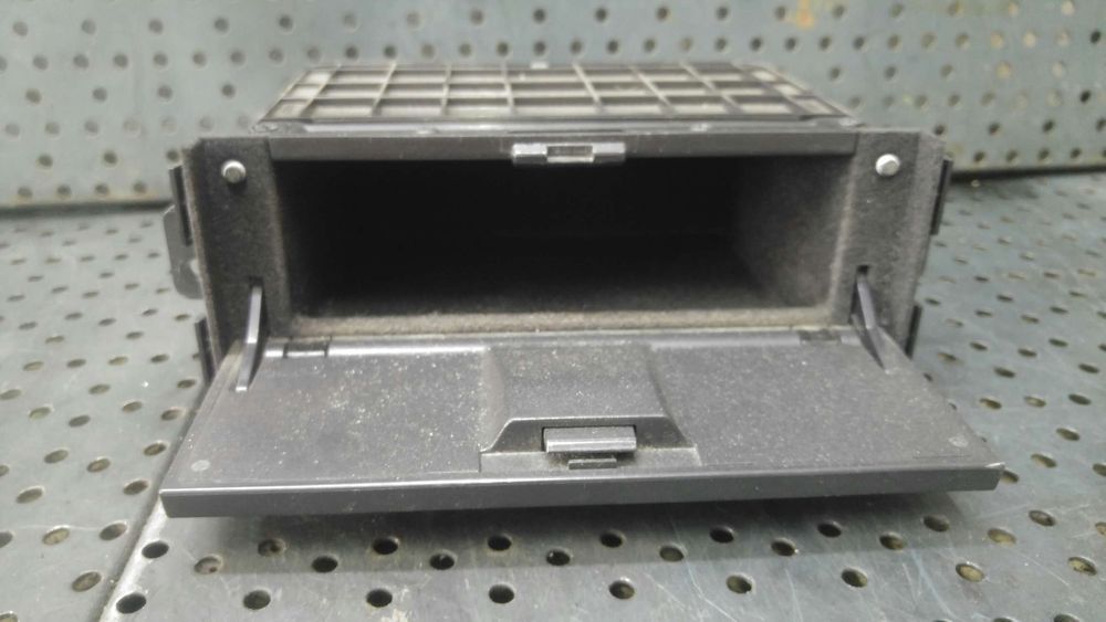 Compartiment spatiu depozitare chevrolet captiva c100 c140