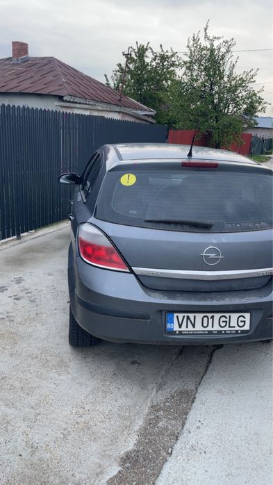 Opel astra H 2004