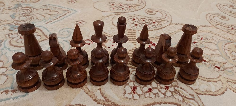 продам шахматный фигуры