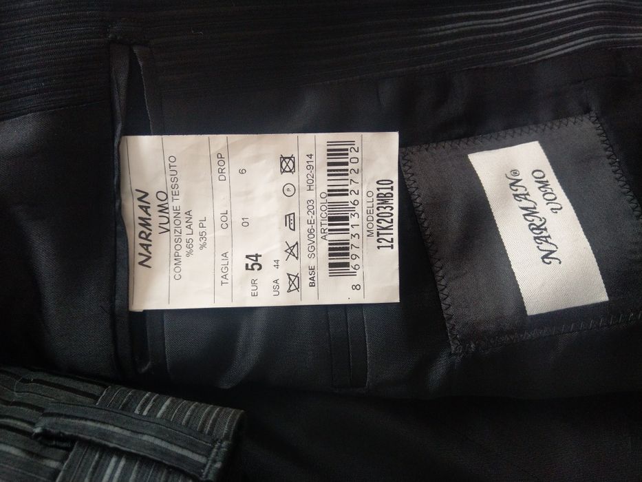 Costum de ginere purtat o singură data