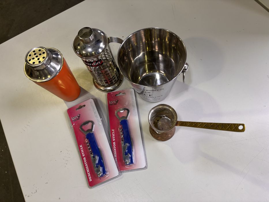 6 Accesorii pentru BAR sau pentru acasă