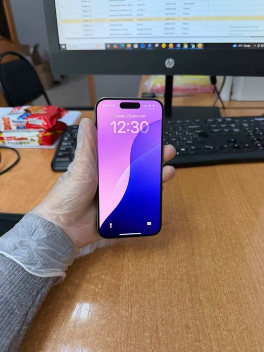 iphone 15 PRO хорошем состояние