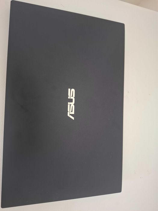 Asus expertbook i5