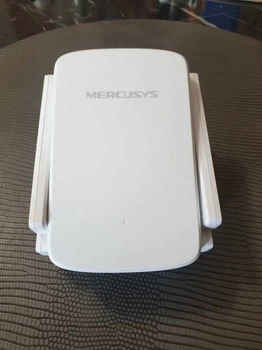 AC1900 WiFi range extender