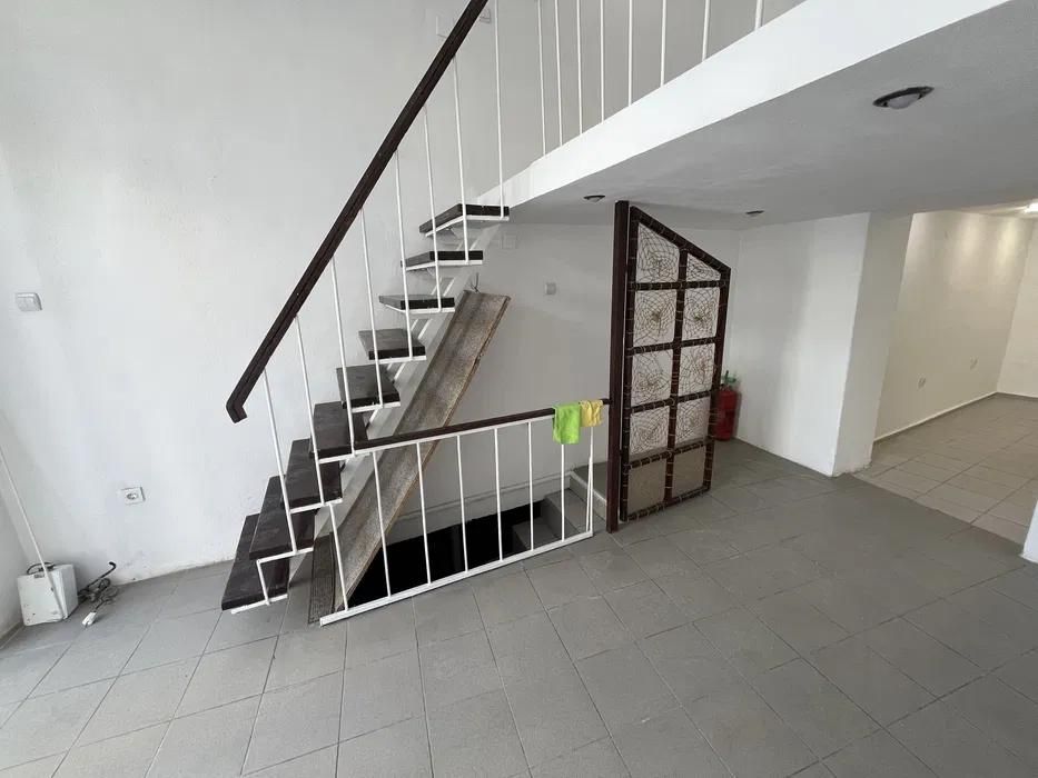 Дава се под наем Магазин в Варна, Център - 58 кв.м за 750 € - Снимка #3