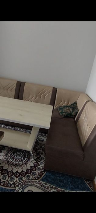 Gurlan tuman markazida 3 xonali kvartira sotiladi
