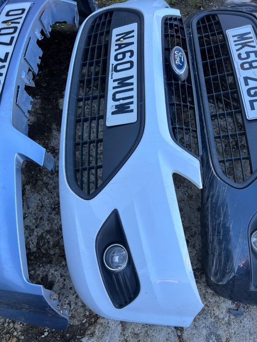 Bara fata capota trager usa Ford Focus 2, facelift