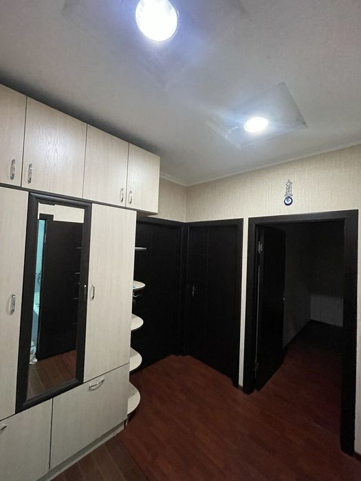 For sale: 3-room apartment, 3rd floor, 4-story building, not on the en