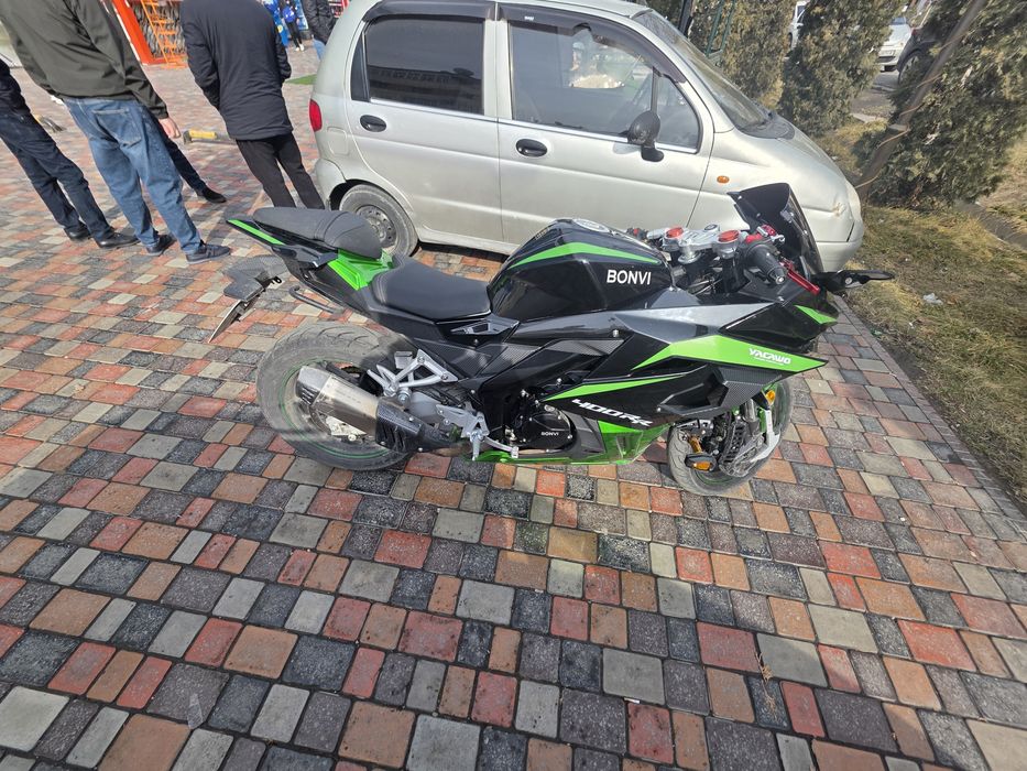 KAWASAKI ZX10R 400CC (400 кубовый)