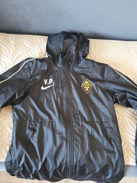 Продам дождевик Nike