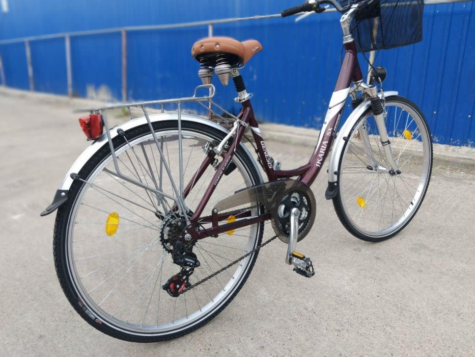 Vând bicicleta din aluminiu pentru damă