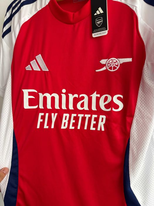 Арсенал 24/25 Домакински Тениски