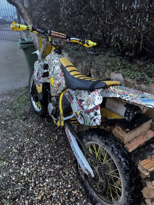 Продавам Кросов мотор Сузуки рм250