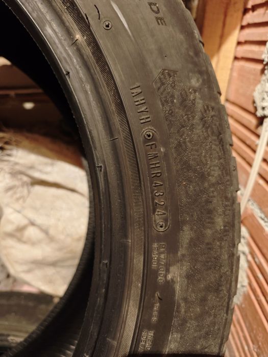 285/45/20 зимни гуми Falken