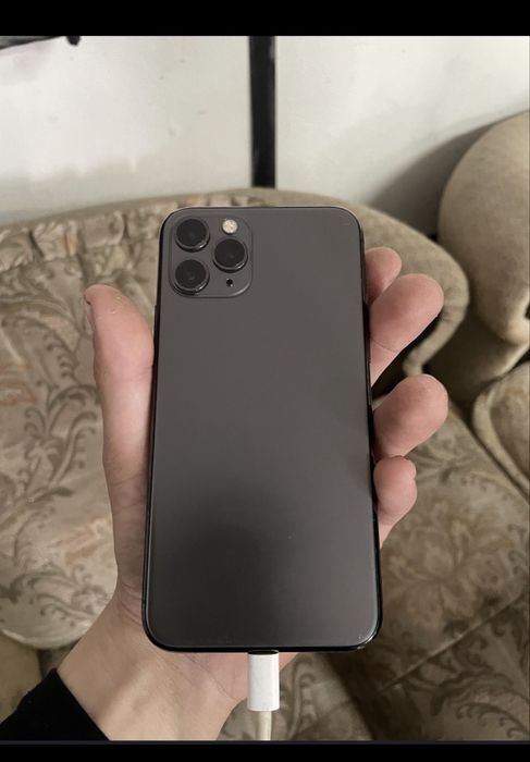 Продам iPhone 11 Pro!