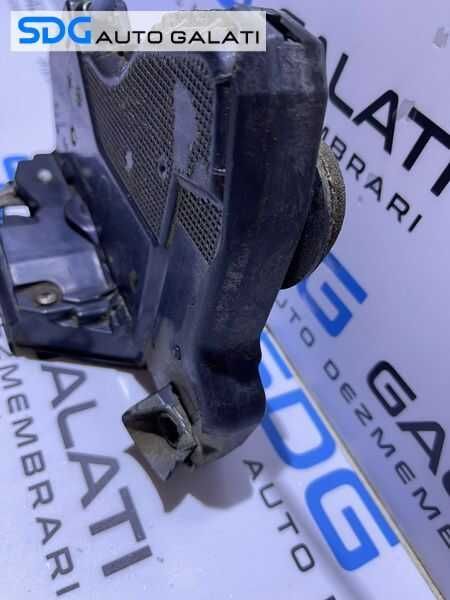 Broasca Incuietoare Usa Portiera Stanga Fata Sofer Toyota Auris 2006 - 2012 Cod 6111418 A046693