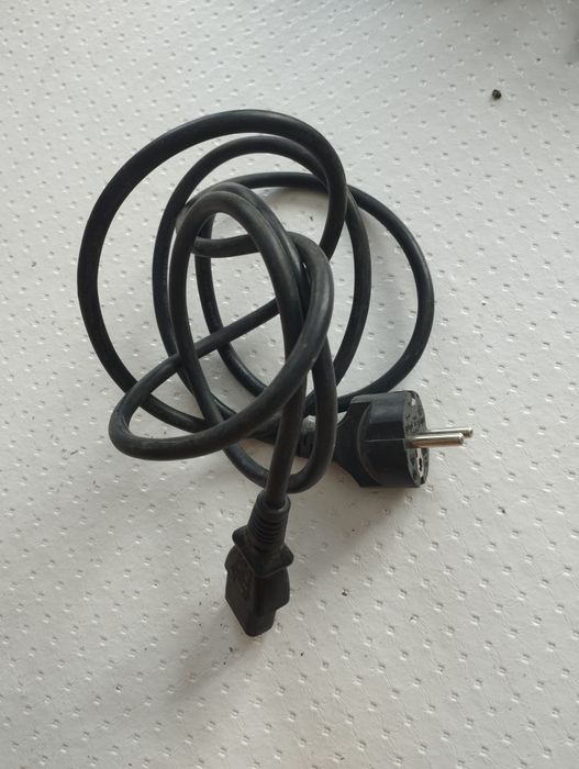 Кабель для комьютера