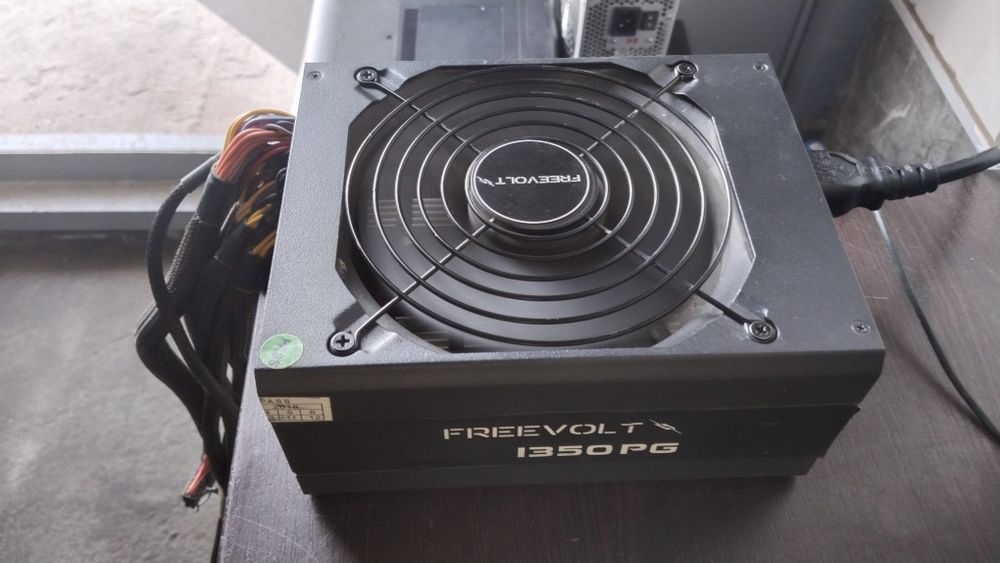Мощный блок Freevolt 1350