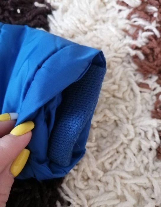 Куртка и шапка весенняя