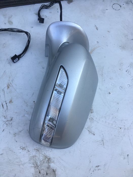 Oglinzi Mercedes E-class W211 Facelift. 2007-2008. Volan stinga.