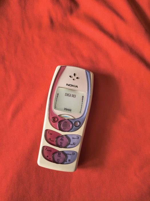 Nokia 2300 ( liber de rețea)