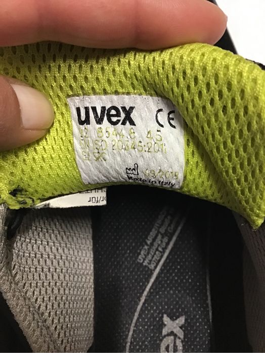 Pantofi Uvex marime 45