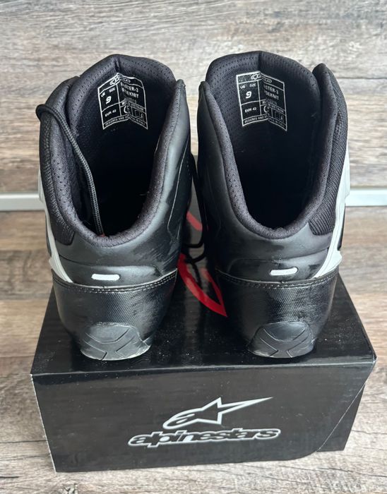 Ботуши за Мотор 42 номер