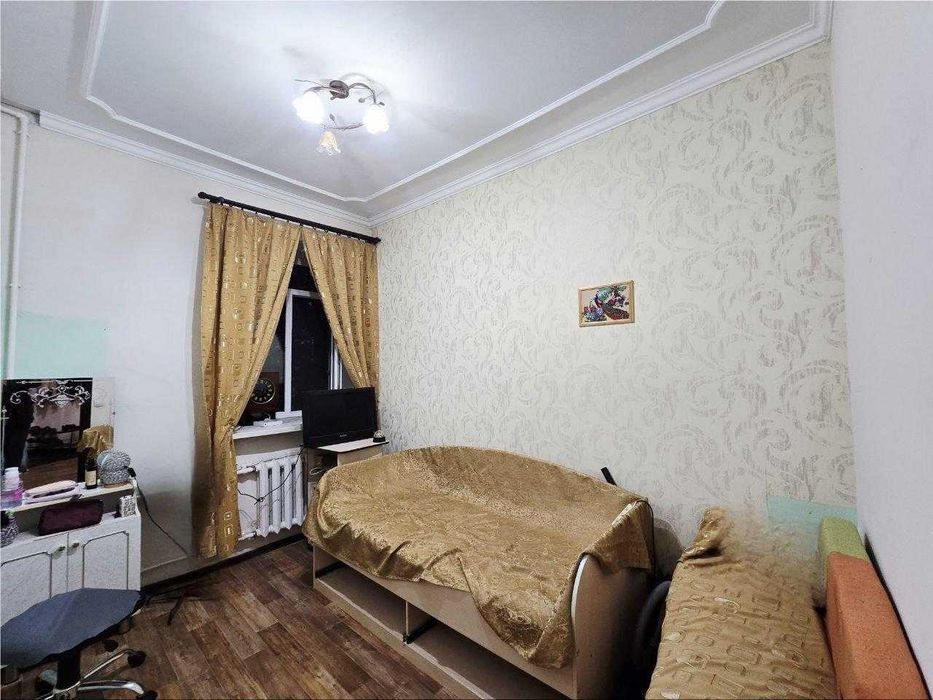 **Продам 3х студию в Соц городе по Менделеева